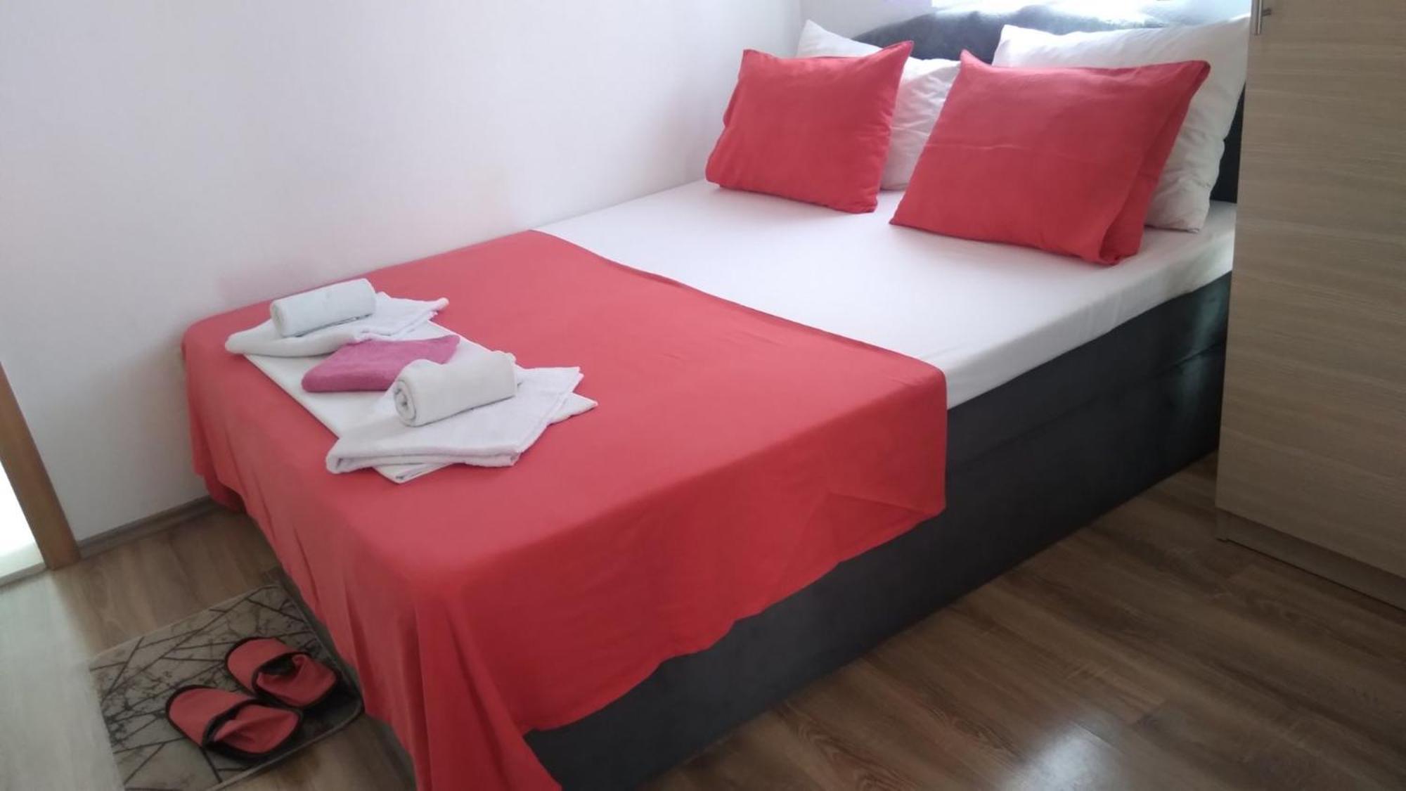 Apartments Leza Неум Екстериор снимка